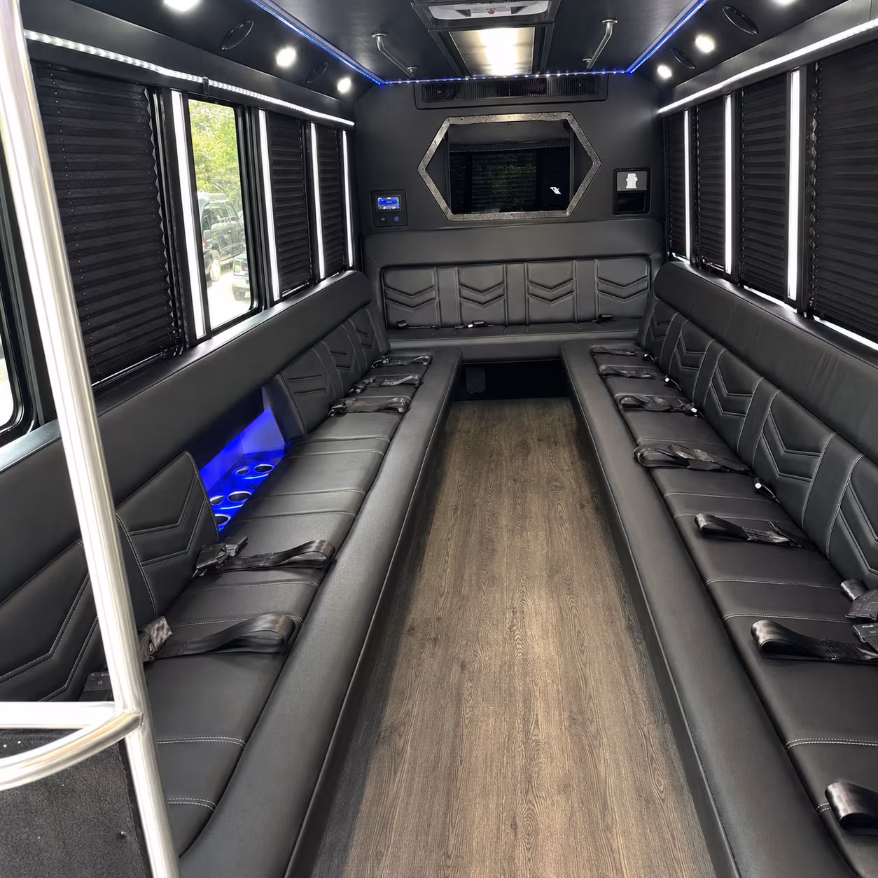 busrentalnewrochelle com is the easiest way to arrange a concert party bus night from new rochelle