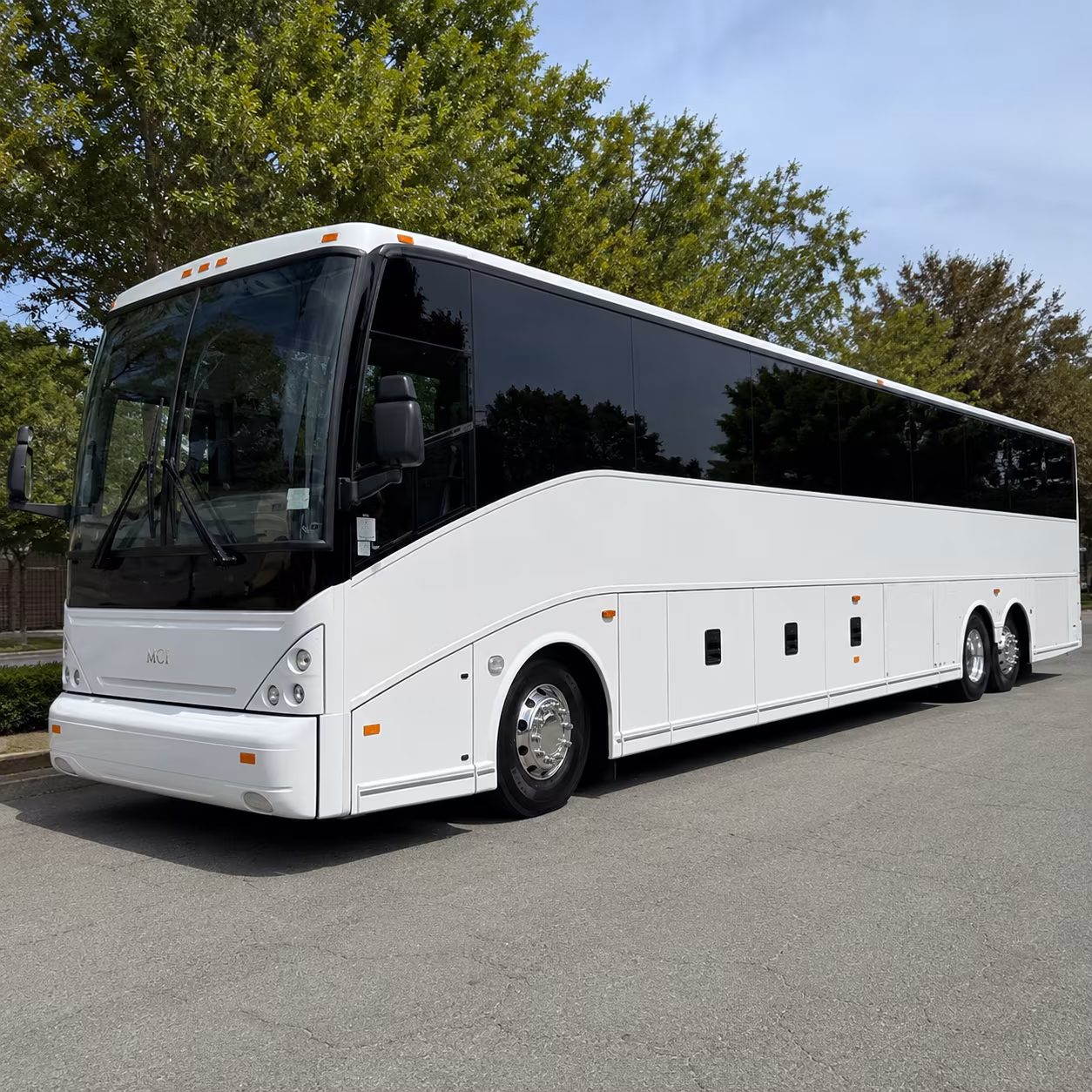 laguardia airport lga shuttle buses from new rochelle and westchester